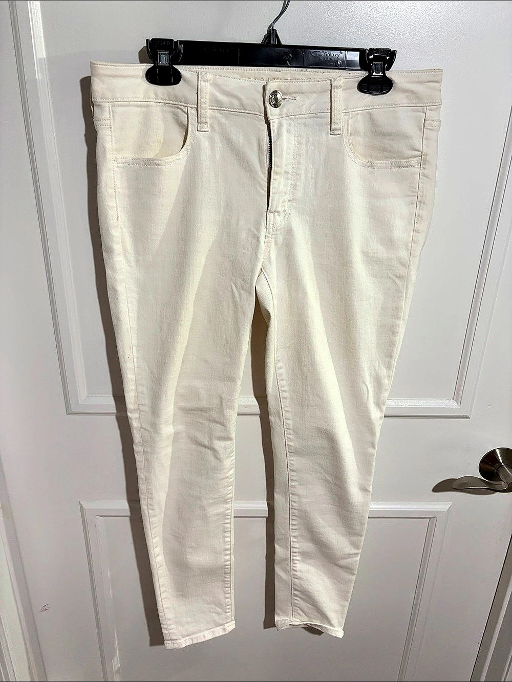 AMERICAN EAGLE OUTFITTERS Super Stretch Jeans Skinny Jeans in White Like New